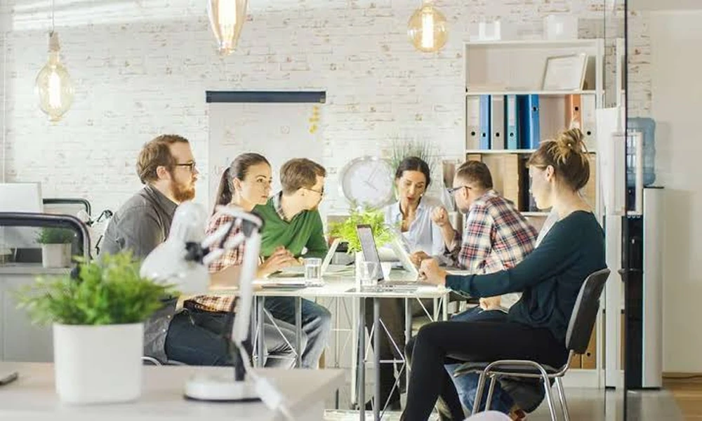 How does a startup UI design agency pick colours?